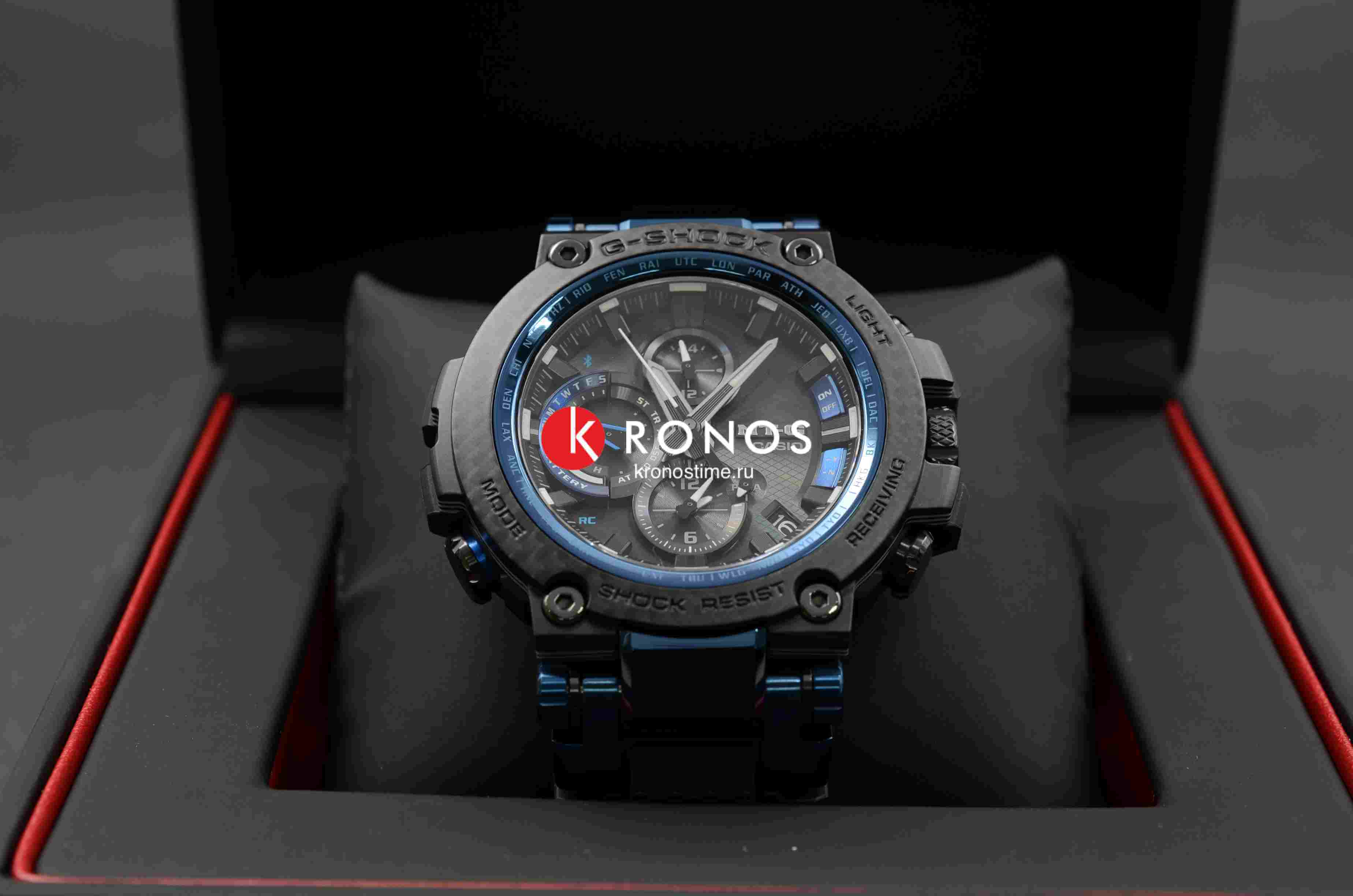 Casio MTG-B1000XB-1AER мужские часы застежка крупным планом